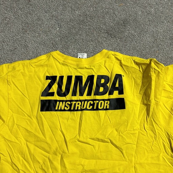 ZUMBA 💃🏻💛 Moves well with others & INSTRUCTOR DIY’d Cropped Tee - Picture 2 of 6